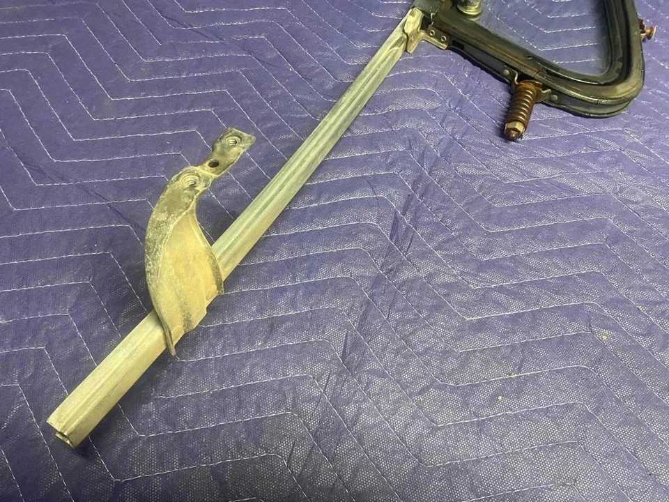 Camión Chevy GMC 73-80 PAR de ventanas de ala de ventilación carrocería cuadrada K5 Blazer Suburban Foto 4 de 4