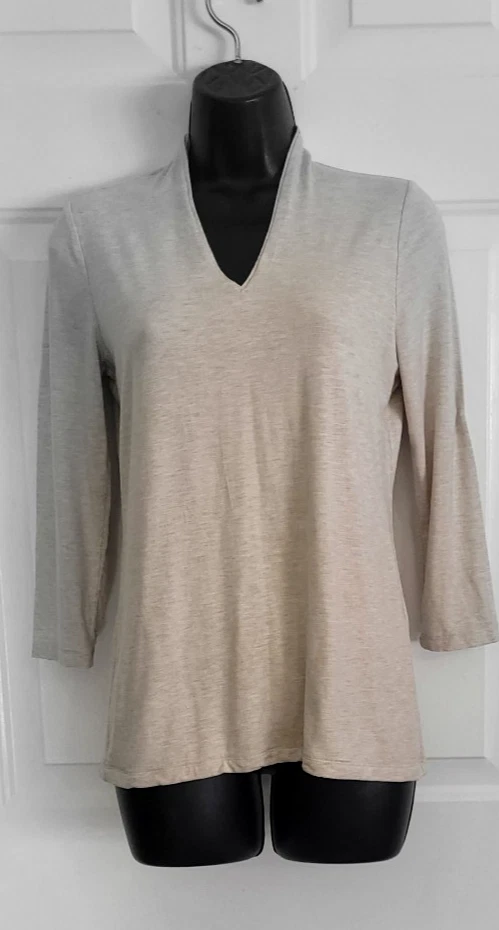 Chicos Lote de 2 tops Talla 00 - (Estampado Leopardo y Beige) - En muy buena condición Foto 3 de 4