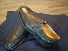 Johnston Murphy sheepskin loafers size 9