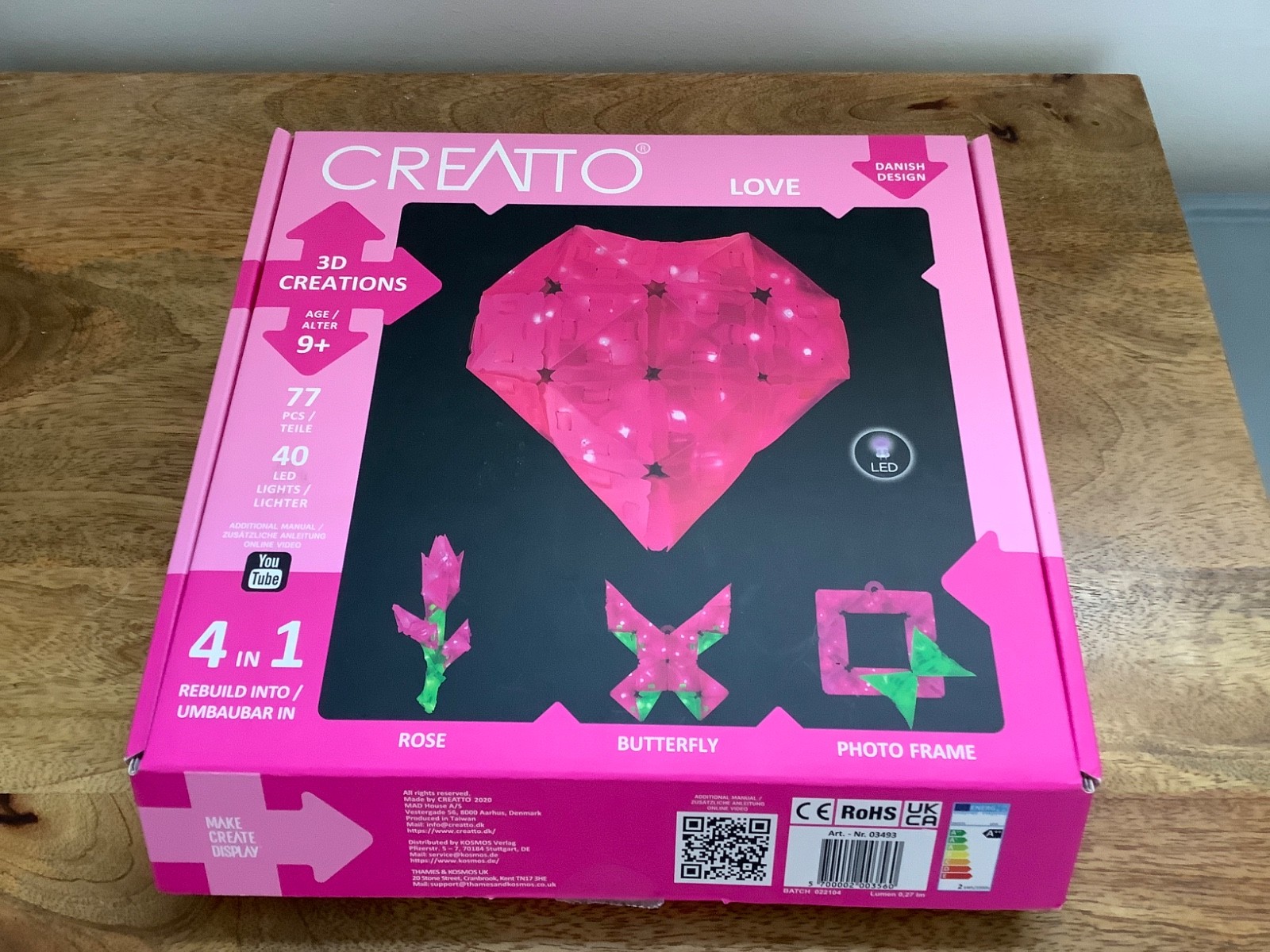 Creatto Love  - by Thames and Kosmos Build 4 figures
