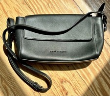 Renè Lezard Damen Umhängetasche Leder Schwarz