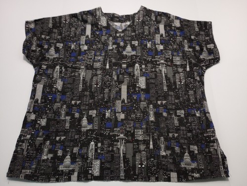 Handmade Women's Scrub Tops 2XL Unique Prints Good Condition - Picture 2 of 16