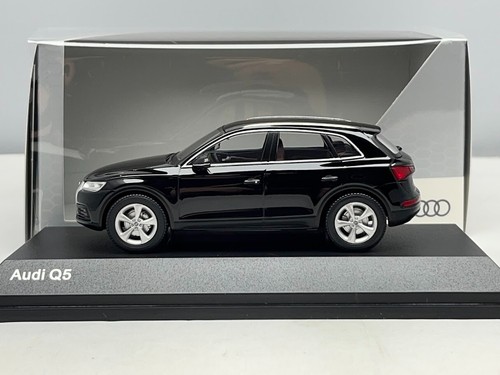 2017 Audi Q5 - Myth Black - 1/43 Scale Diecast Model Car iScale - Picture 3 of 11