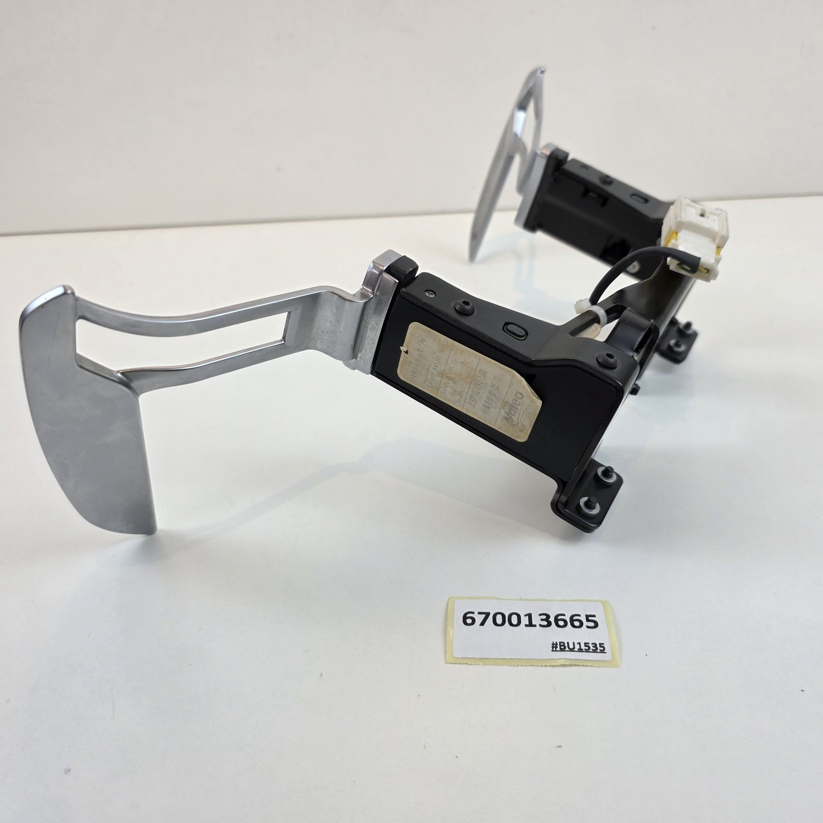 2014-2020 Maserati Ghibli STEERING WHEEL PADDLE SHIFTERS 670013665