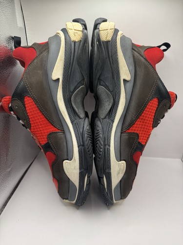 Balenciaga Triple S Sneaker Rosso Nero - Taglia 11 US senza scatola (44) - Foto 3 di 11