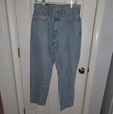 1990s Vintage Levi's Men's Light Wash Blue Denim Jeans Relaxed Fit 34x30