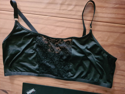 Bustier schwarz  Gr. 3 XL / 50 mit Spitzeneinsatz, Passend 95F, 100D, 100E, 105C