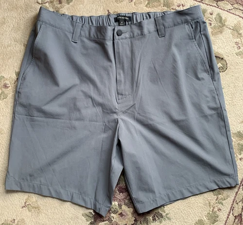 NEW Banana Republic Mens Comfort Flat Front Stretch Grey  Shorts 40