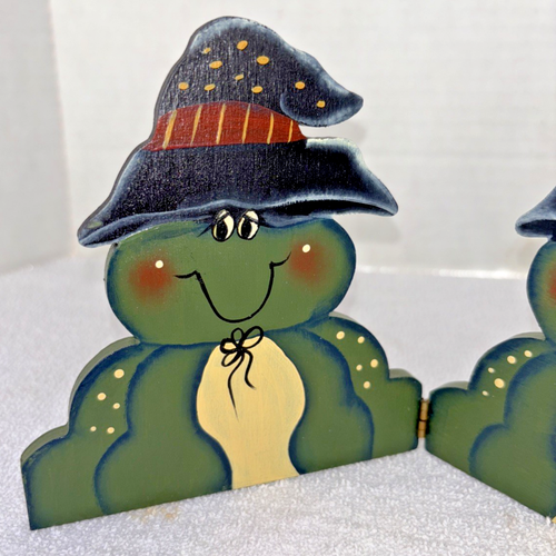 Halloween Decor Frog Trio Fence Hand Painted Wood Table Shelf Whimsical Unique. - Picture 5 of 19