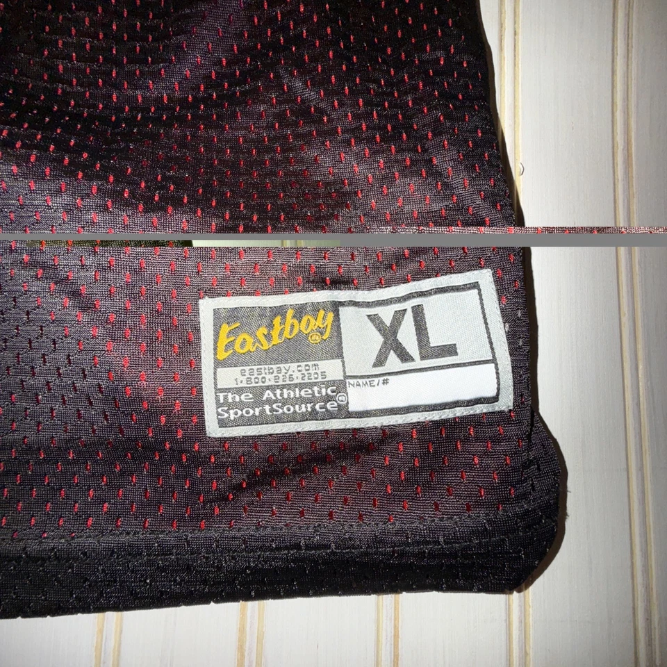 Camiseta deportiva de baloncesto reversible Eastbay negra roja malla de nailon para hombre talla XL Foto 2 de 4