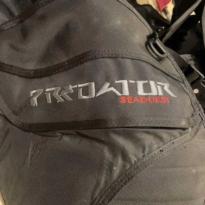 Seaquest Predator BCD Scuba Diving BC size M There is no noticeable scratches or