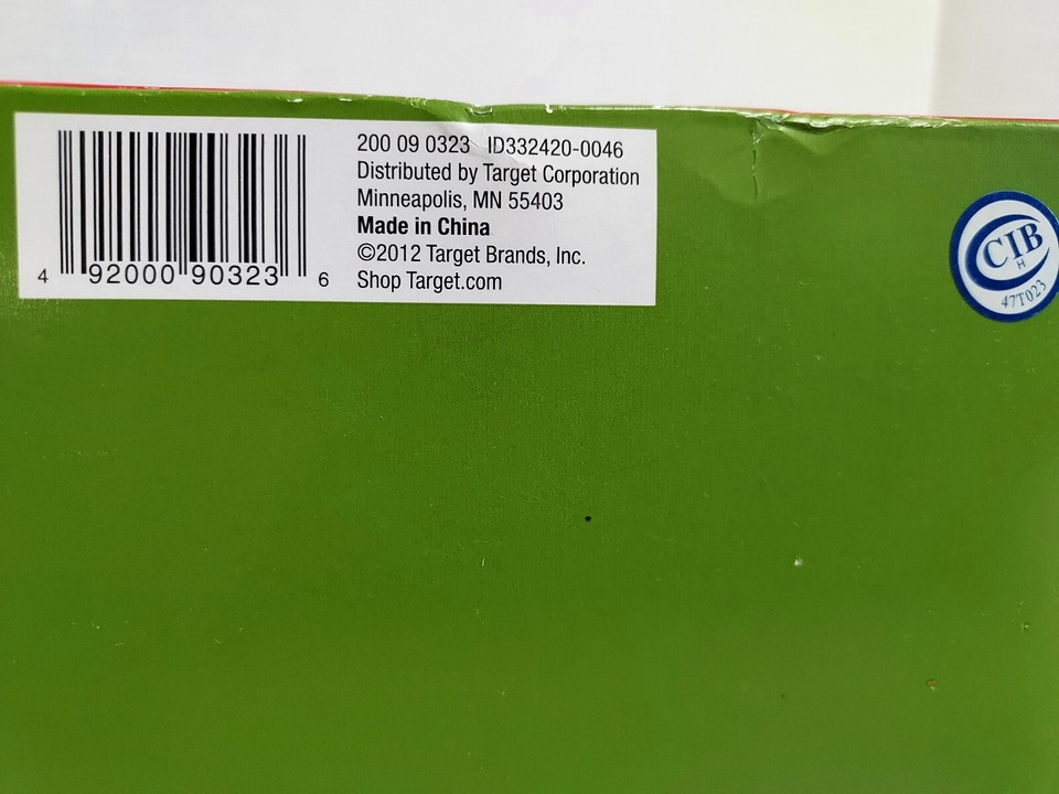 Santa and Mrs Claus Ceramic Salt and Pepper Shaker Set 2012 Target NEW