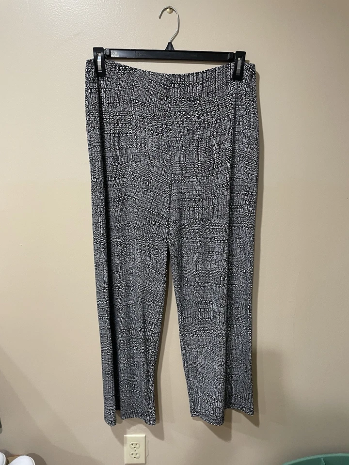 Traje pantalón Alfani blanco y negro 2 piezas ~ Talla PXL ~ Material súper elástico Foto 4 de 4
