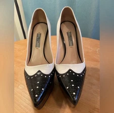 Vintage Y2K Prada Calzature Donna Tuxedo Pumps – Size 6 🖤🤍