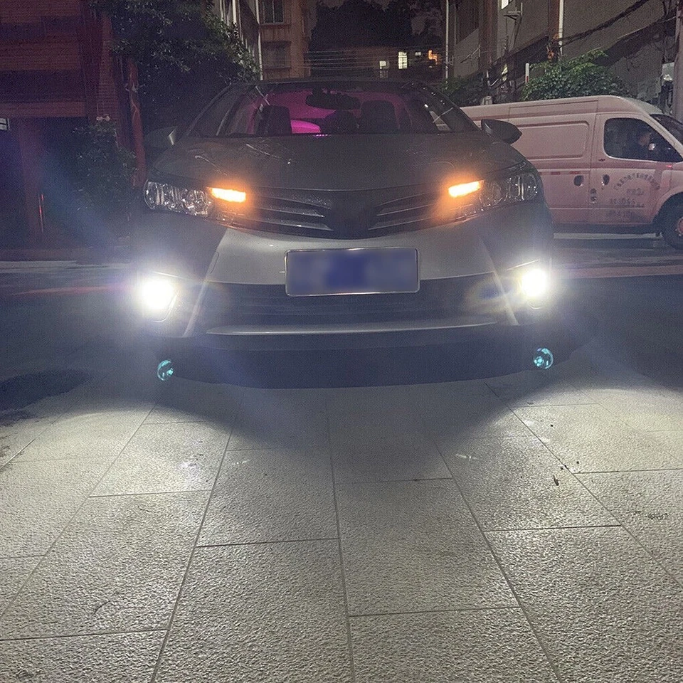 Good High Quality Light Bulbs LED 880 RGB LED Flashing Mode Remote Control - Image 4 of 4