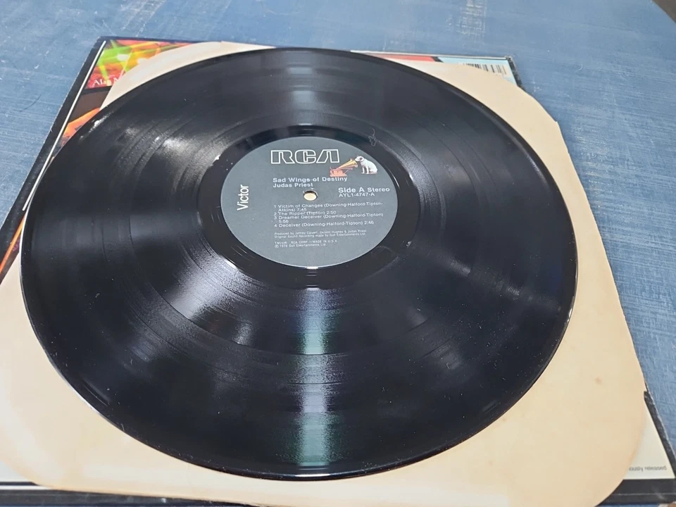 JUDAS PRIEST Sad Wings of Destiny LP Vinyl RCA AYL1-4747 1983 EX - Image 3 of 4