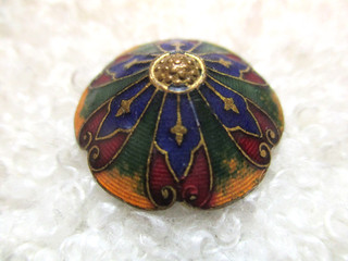 GREAT 1" MEDIUM ANTIQUE ENAMEL ON CONICAL/ DOMED BRASS BUTTON