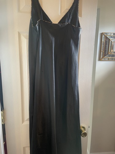Morgan Taylor Intimates black Satin animal print trim M Slip - Picture 3 of 4