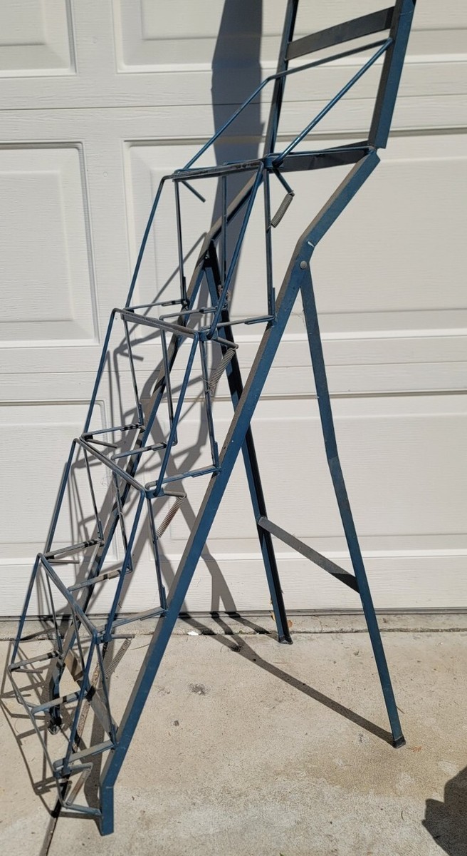 Vintage Los Angeles LA Times Newspaper / Magazine Stand Vending