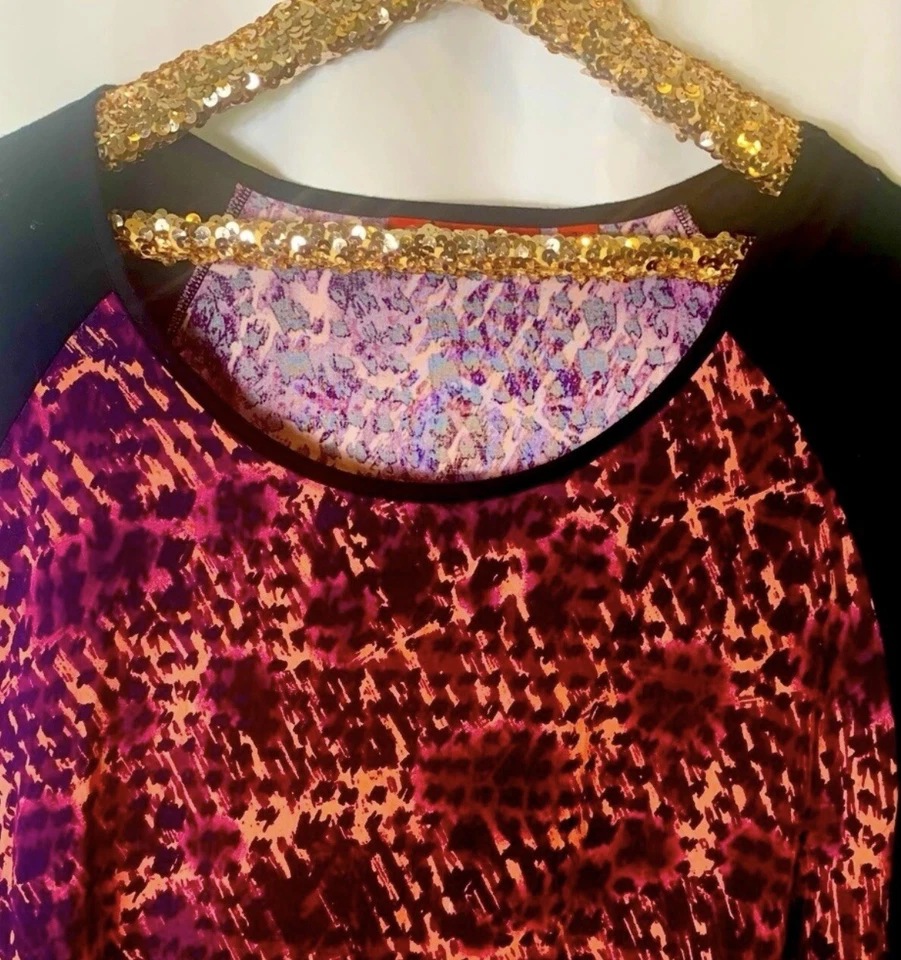 Top túnica boho de manga 3/4 estampada Lisa Rinna gris bella talla grande 2X Foto 2 de 4