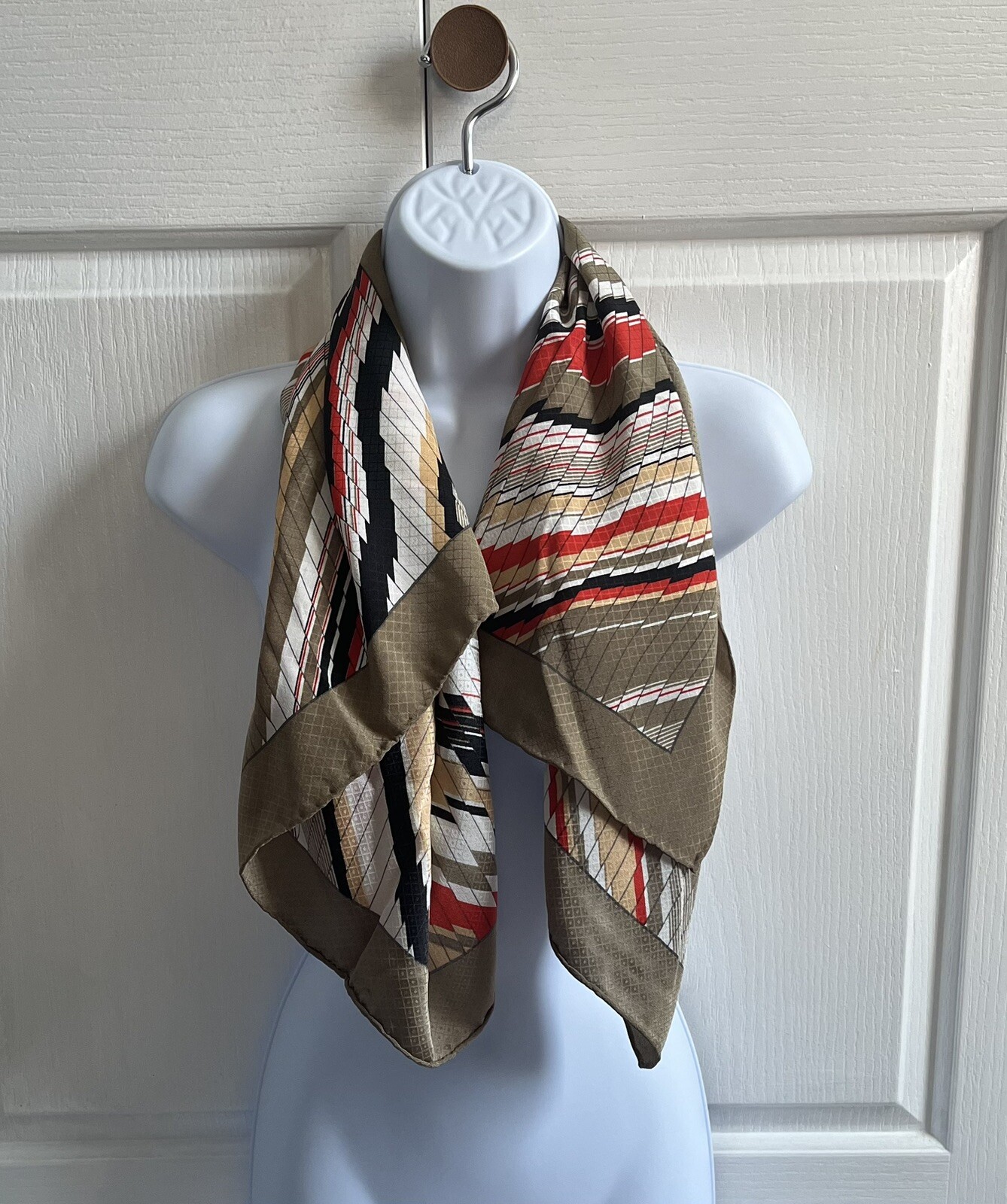 Vintage geometric silk scarf. 33x33