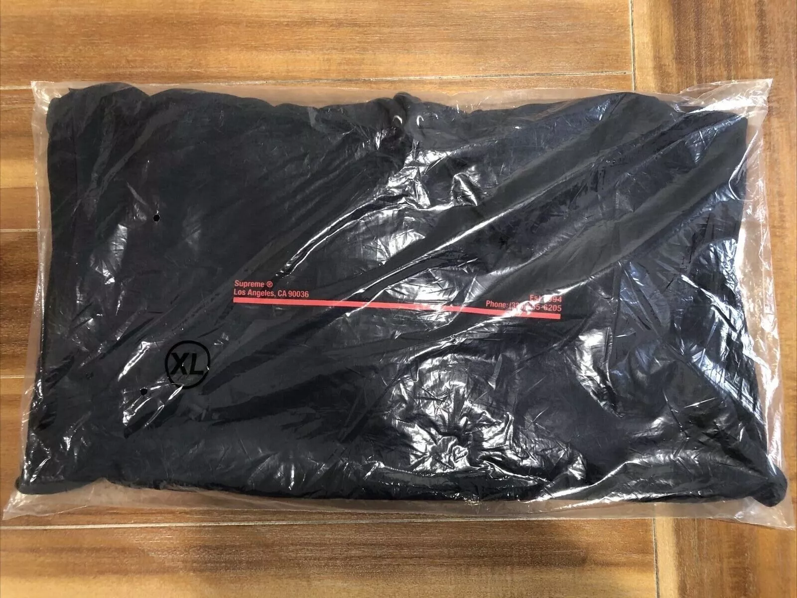 Sweat à capuche Supreme FW20 Navy Shop Los Angeles XL neuf jamais porté