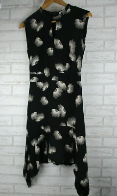 veronika maine black and white dress Second-Hand Veronika Maine Boat neck Midi Stripe Dress Size 8 – SwapUp main image 1