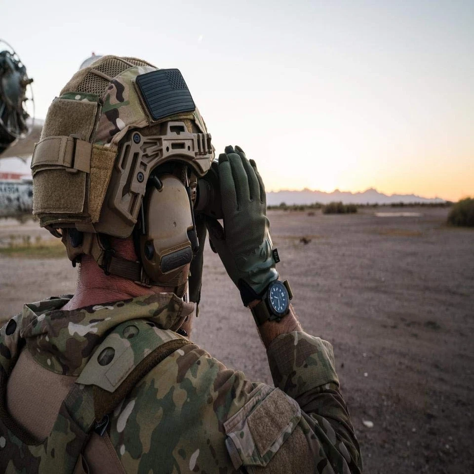 Steiner Tactical Series Binoculars, Lightweight Precision Optics for Any Situ... - Image 4 of 4