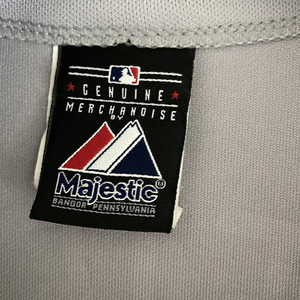 Camiseta Derek Jeter Majestic New York Yankees camuflagem digital juvenil grande feita nos EUA - Imagem 4 de 4