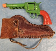 Vintage Eoison Giocattoli Metal Toy Replica Oange Cap Gun With Holster