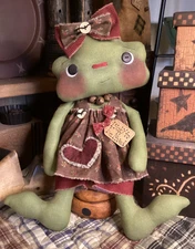 Primitive Lucky Clover Doll ~ Handmade OOAK Signed Dated ~ THREADBARE PRIMITIVES