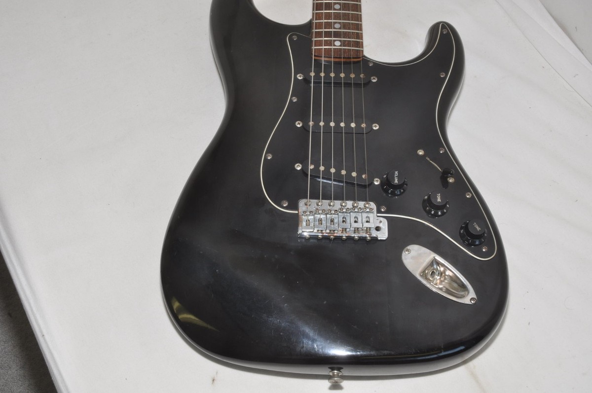 Fender Japan Squier ST72 Large Head Black Electric Guitar Ref No