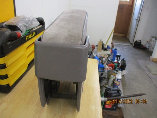 1989-1995 DODGE SPIRIT PLYMOUTH ACCLAIM CENTER CONSOLE ARM REST GRAY CLOTH 91 92 - Picture 2 of 8