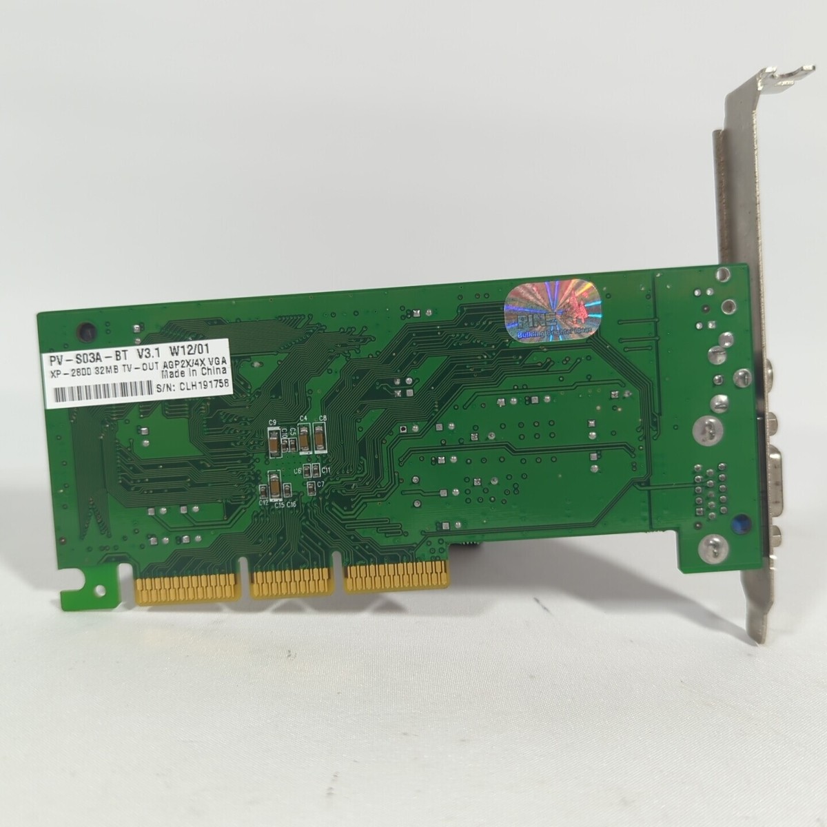 PINE 3D Phantom XP-2800 32MB SIS 305 AGP Universal Graphics Card