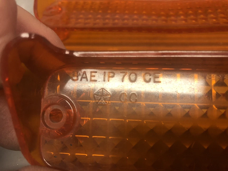 Chrysler Newport New Yorker 1970 70 nos Mopar luz de estacionamiento lente 3403219 3403218 Foto 2 de 4