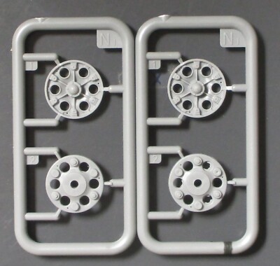Miniart 1/35 Scale T-34/85 mod. 1960 - Parts Tree Nj x 2 from kit No. 37089