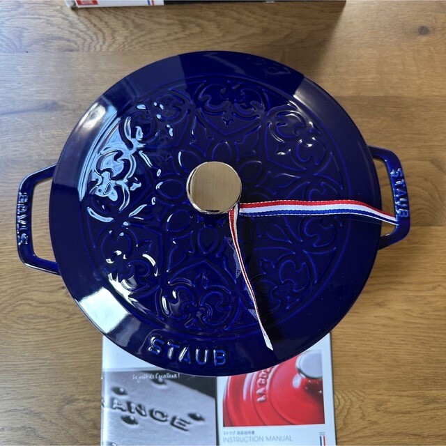 新品　staub WANABE S Lily Staub WaNABE Wa-NABE Lily La mer Dutch Oven 24cm Gran Blue