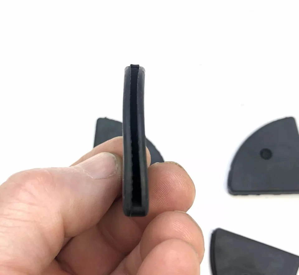 Juego de 4 esquinas de panel de capó de goma para Chrysler DeSoto Dodge Plymouth 1930-1942 Foto 3 de 4