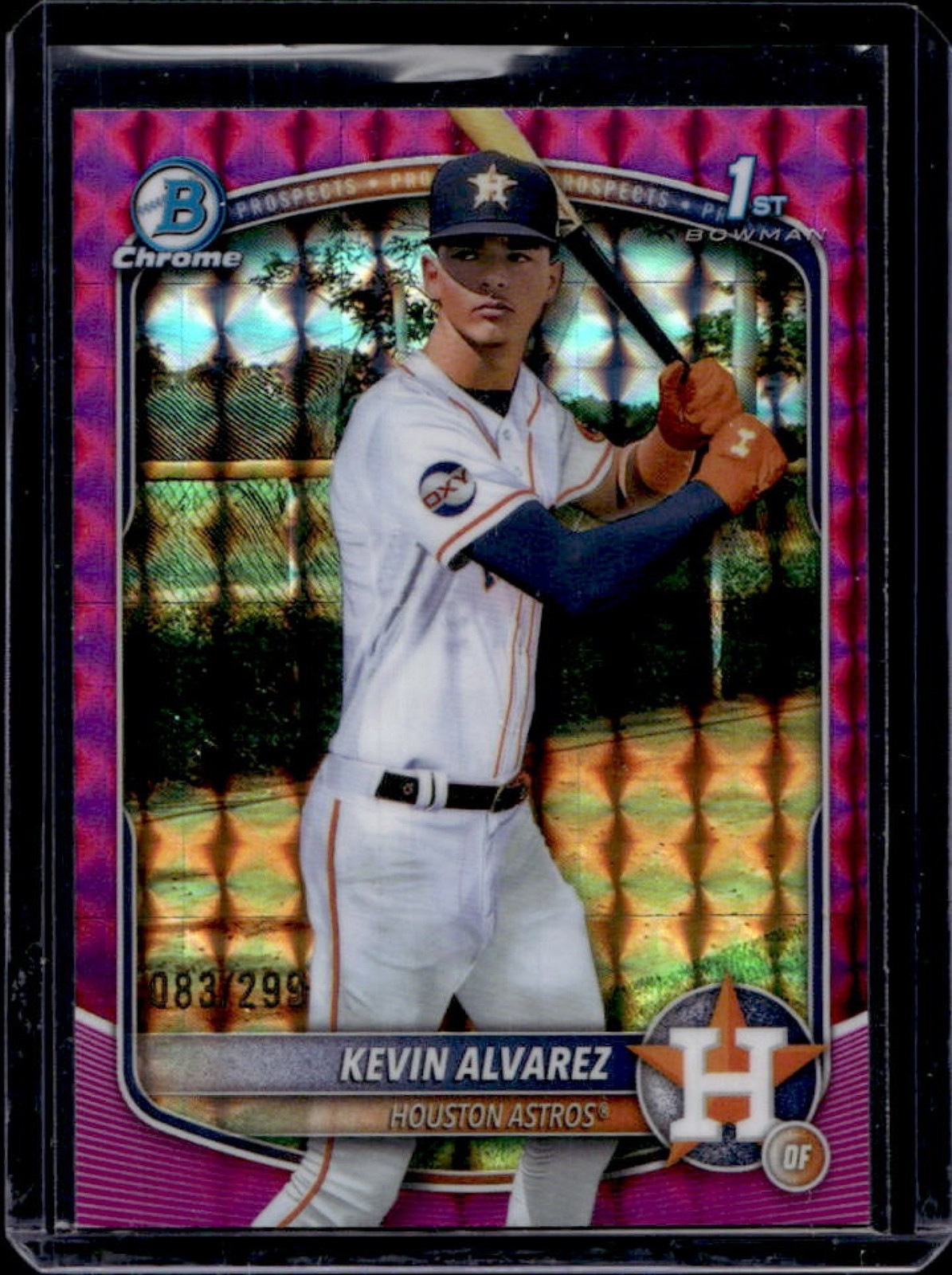 2025 Bowman Chrome Kevin Alvarez Fuchsia Geometric Refractor 1st #83/299