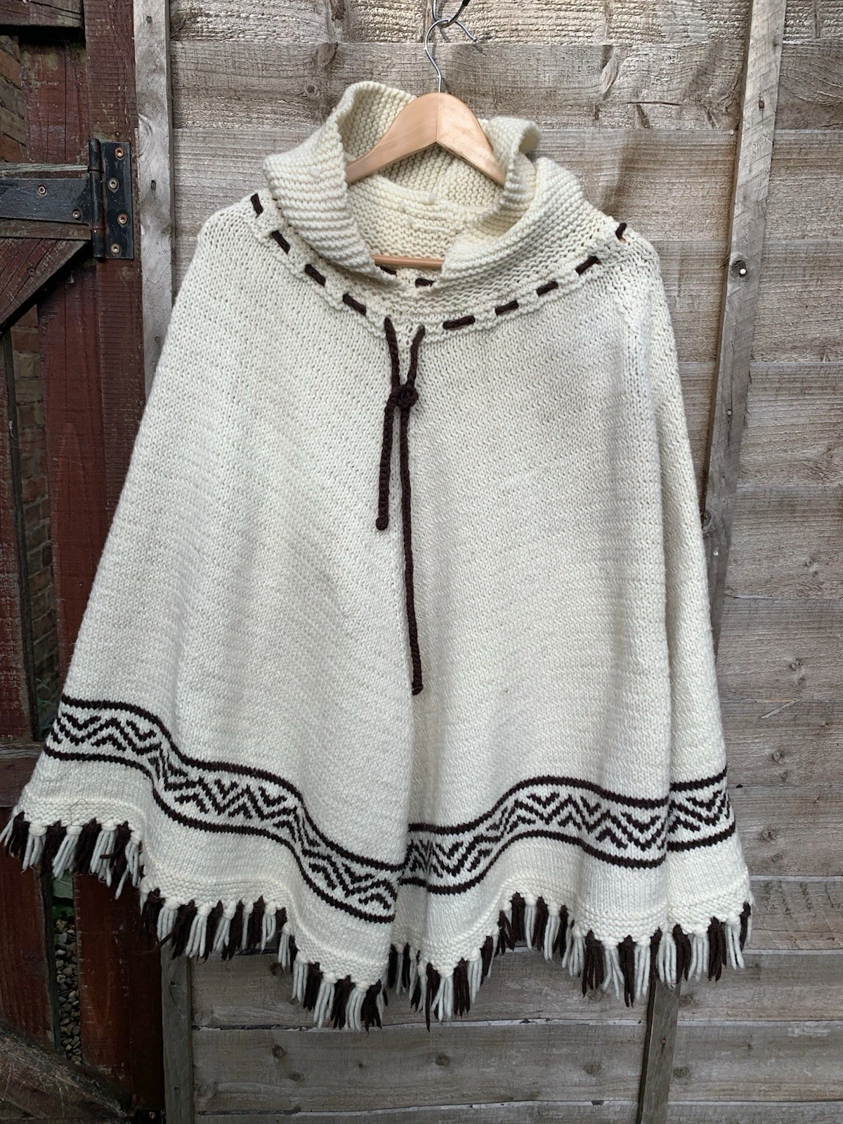 Large Hand Knitted Poncho With Hood & Fringe Unisex 1.3kg (Gn