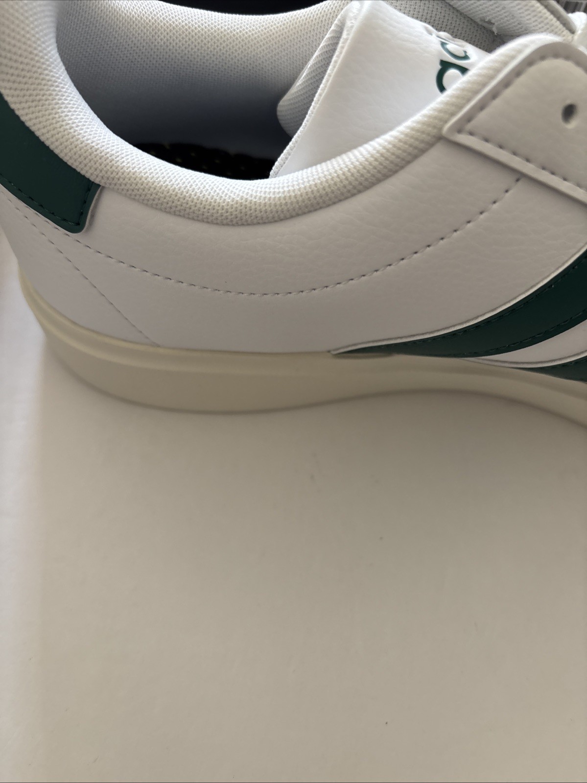 adidas men GRAND COURT 2.0 SHOES White/ Green Size 13 Brand New With Box