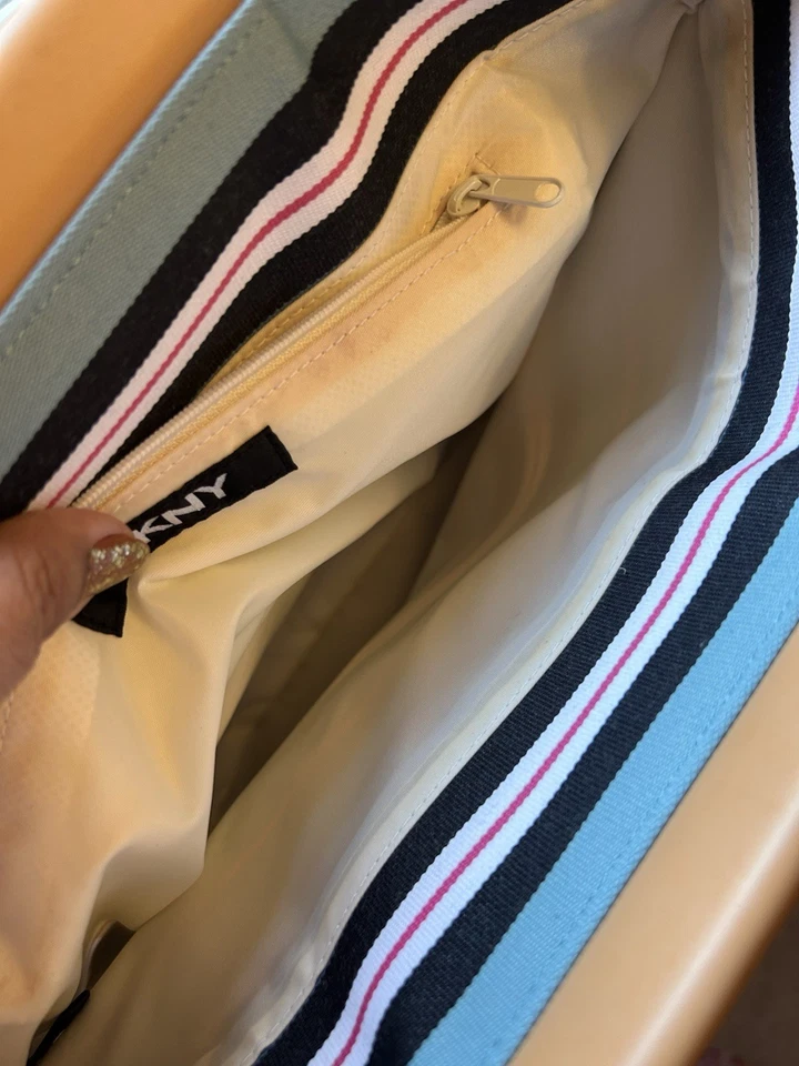 DKNY City Multi-Colored Blue Navy Striped Shopper Beach Handbag Purse Leather - Image 4 of 4