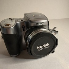 Kodak EasyShare Z740 ~ 5.0MP 10X Optical Zoom Digital Camera *Not Working