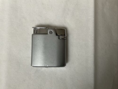 Vintage Ronson Silver Gold Crown Cigarette Lighter Beautiful Condition - Picture 2 of 4