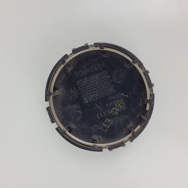 Tapacubos central de rueda Volvo S60 2005 negro único (1) OEM Foto 4 de 4