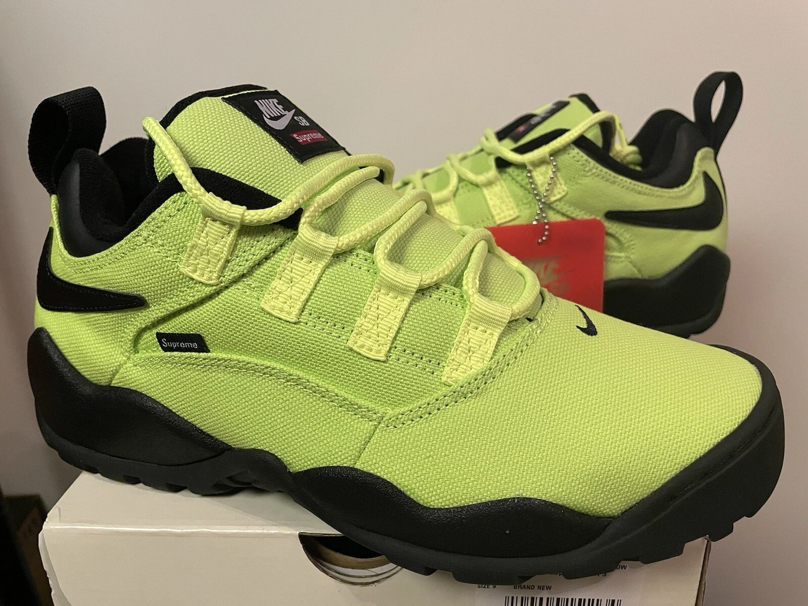 Nike Darwin SB taille basse 9 X Supreme Volt FQ3000 700 NEUVE 100 % AUTHENTIQUE