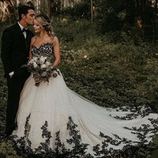 Gothic Wedding Dress Black White Lace Applique Sequin Backless Bridal Gowns