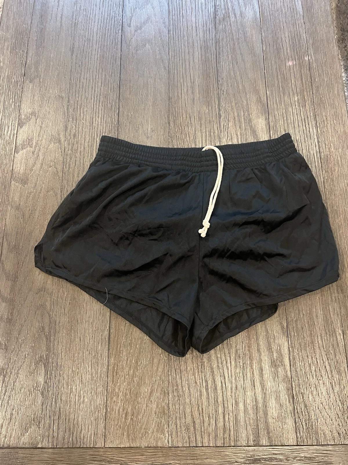 Mens Vintage 100% Nylon Lined Shorts Medium Black M