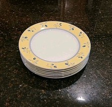 SET (6) Royal Doulton BLUEBERRY 10.25" Dinner Plates. White, Yellow, Blue