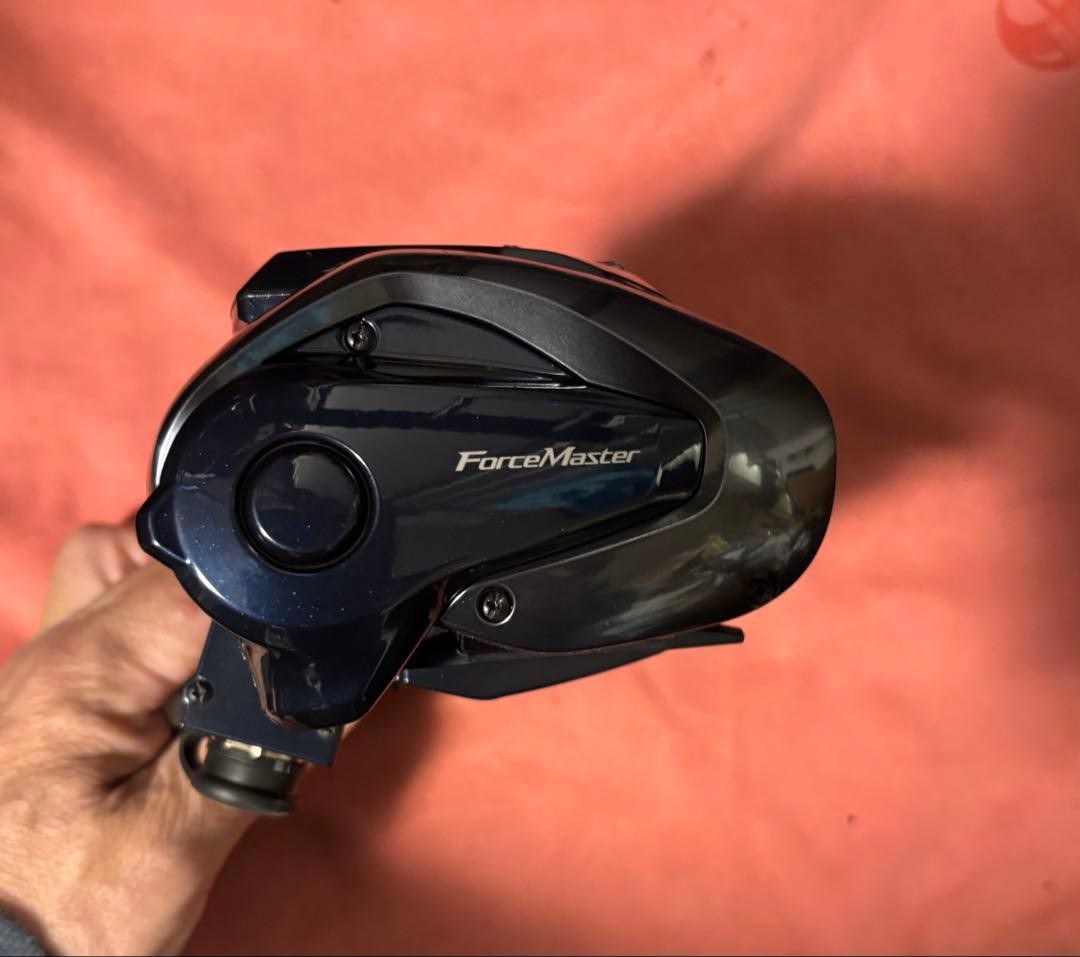 Shimano 21 Master 1000 Spin Reel  Unused Includes Accessories and Warranty - Image 5